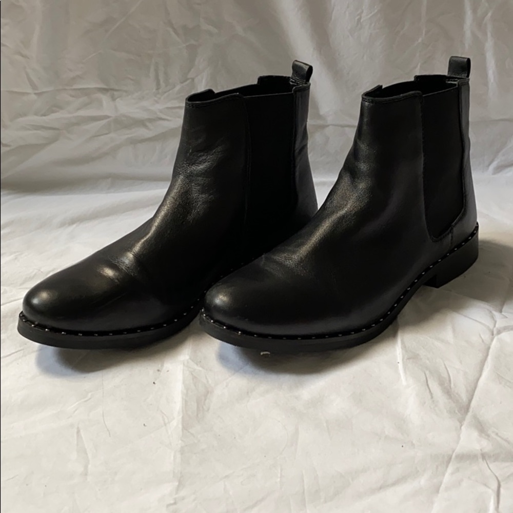 Black Steve Madden booties